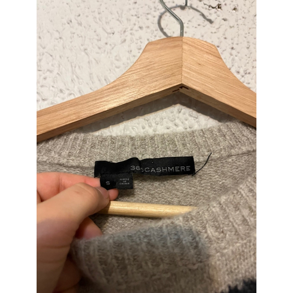 Women’s 360 Cashmere Beige Pure Cashmere Abstract Pullover Sweater Size Small - Picture 2 of 6